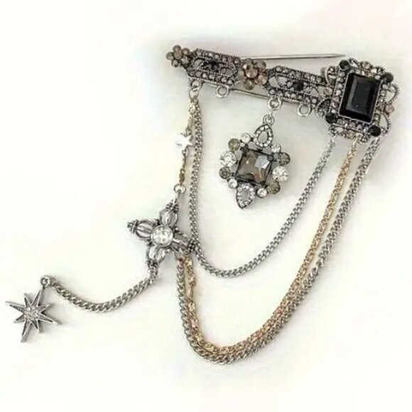 Beautiful Key Brooch in Silver Black and Gold Rhinestones - Picture 1 of 3